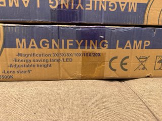 Lámpara lupa profesional nueva en caja a estrenar.