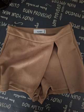 Pantalón corto marrón Pull&Bear talla XS