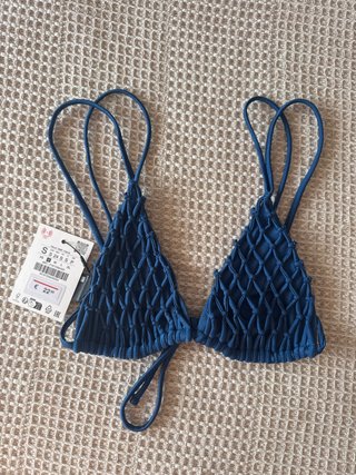 Top bikini Zara trenzado azul S