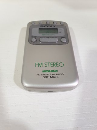 Radio Portátil Sony SRF-M606 FM/AM Mega Bass