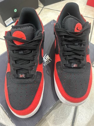 Nike Air Force 1 Rosse e Nere