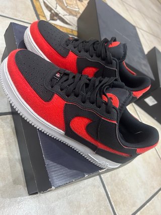 Nike Air Force 1 Rosse e Nere