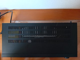 Amplificador Sherwood AD220B.