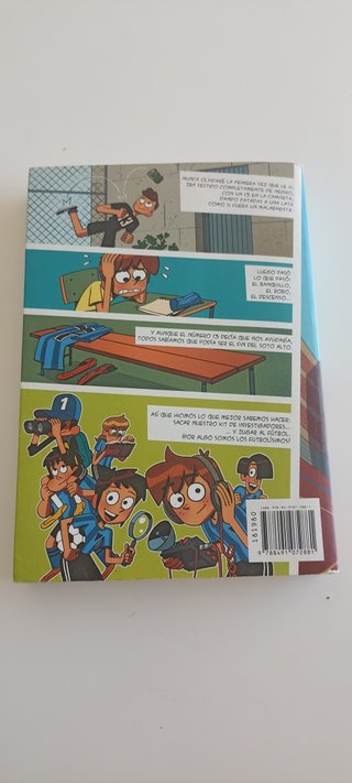 Libro número 13 de Los Futbolísimos