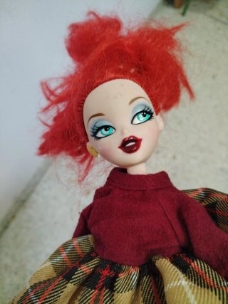 Muñeca Bratz pelo rojo