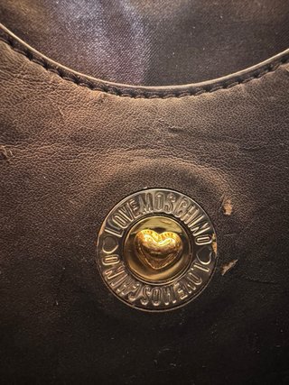 Bolso Love Moschino Negro Corazón Dorado