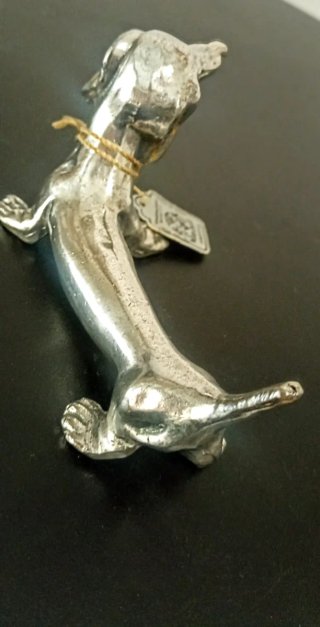 Scultura bassotto Mauro Manetti.