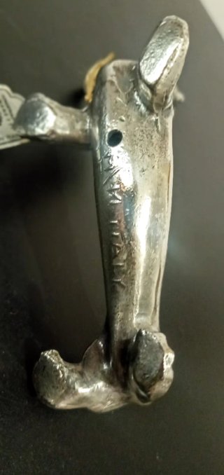 Scultura bassotto Mauro Manetti.