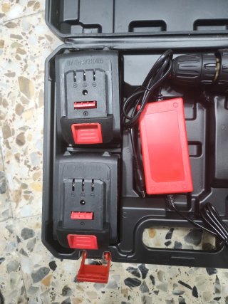 Taladro Inalámbrico Nawin con Baterías y Cargador