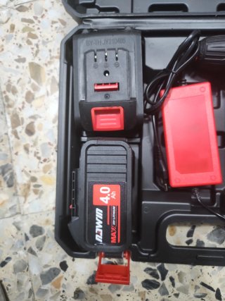 Taladro Inalámbrico Nawin con Baterías y Cargador