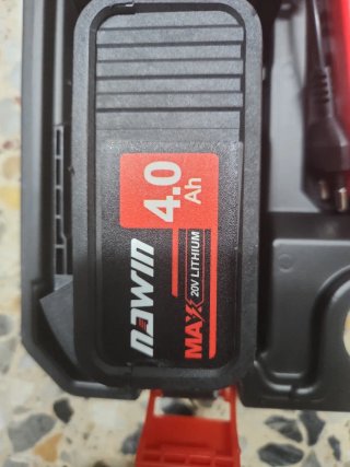 Taladro Inalámbrico Nawin con Baterías y Cargador