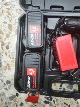 Taladro Inalámbrico Nawin con Baterías y Cargador