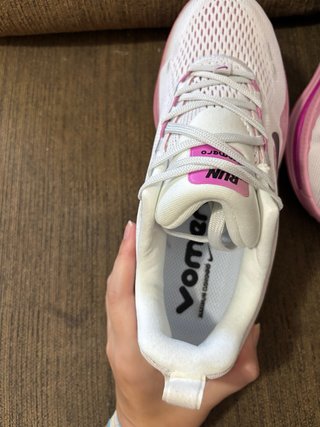 Nike Vomero 18. OFERTA