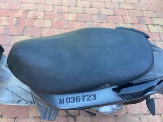 Piaggio Typhoon 49cc Scooter Negra/Gris