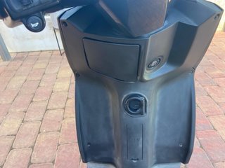Piaggio Typhoon 49cc Scooter Negra/Gris