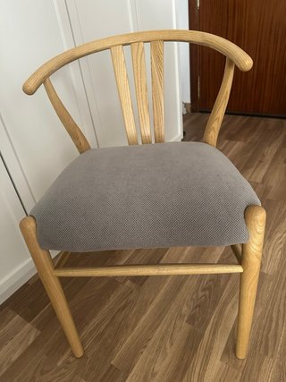 Sillas de comedor de madera y tela