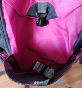 Mochila Rosa 40L Impermeable, senderismo, nueva