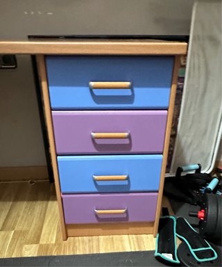Escritorio madera con cajonera y zapatero