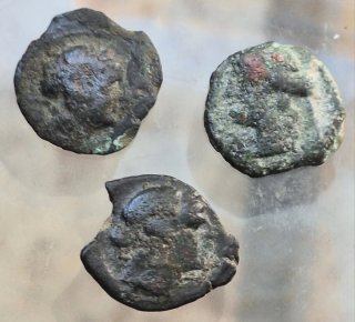 Lote 3 hemiobolos Masalia (Marsella) 150-30 aC