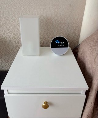 Lámpara Mesilla de Vidrio de IKEA modelo GRÖNÖ.
