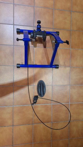 Bicicletta statica e spinning