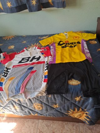 Traje Ciclismo BH y Chuela Bear