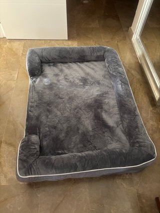 Cama para perro nueva sin estrenar
