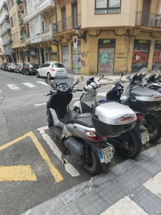 Yamaha X-CITY 125 Maxi Scooter