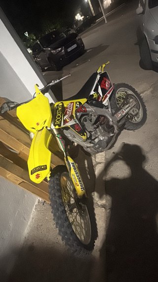 Suzuki RMZ 450 Motocross