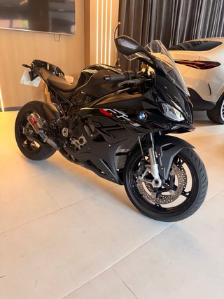 BMW S1000RR 2024 Negra - 5900Km