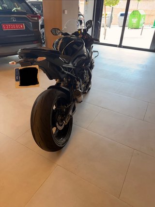 BMW S1000RR 2024 Negra - 5900Km