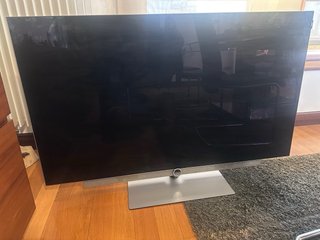 Loewe bild 3.55 OLED para piezas
