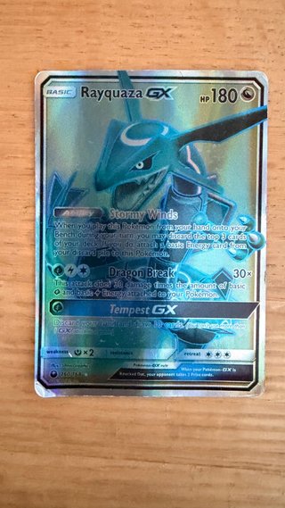 Carta Pokémon Rayquaza GX 180 HP