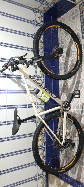 Bicicleta de Montaña Poco Uso hablarme aquí y os i