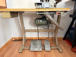 Máquina Overlock Industrial Brother EF4-B531