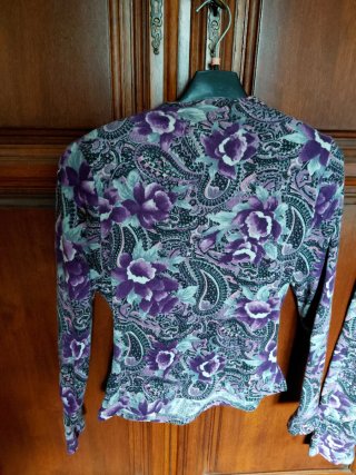 Completo gonna e maglia fiori viola