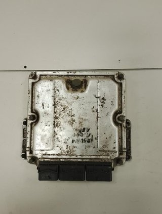 Renault 602 centralita motor uce 0281011101 laguna