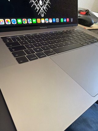 MacBook Pro 15 2017 i7 2.9GHz 16GB RAM SSD