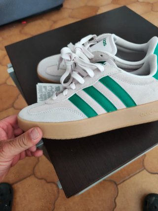 Zapatillas Adidas Blancas y Verdes