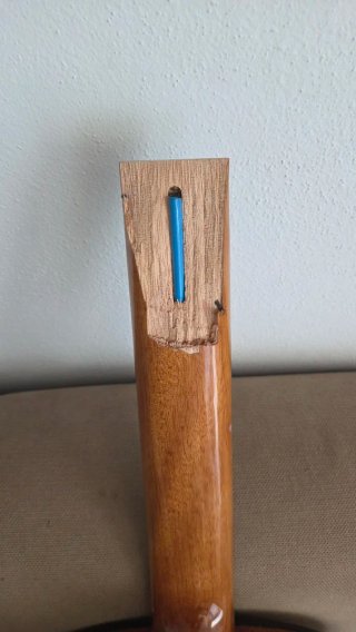 Guitarra Admira con mástil roto