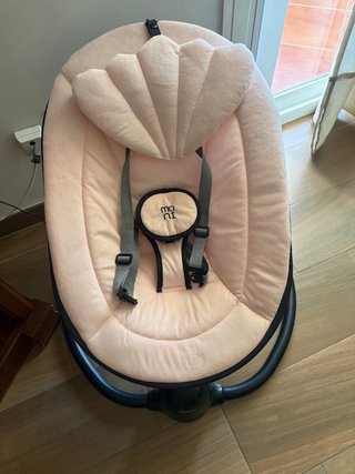 Mecedora bebé rosa con arnés