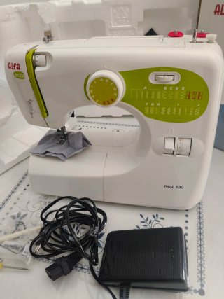 Máquina de coser Alfa Inizia Mod. 530