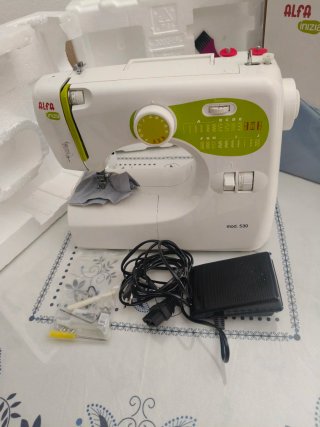 Máquina de coser Alfa Inizia Mod. 530