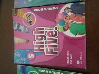 Libro de inglés high five