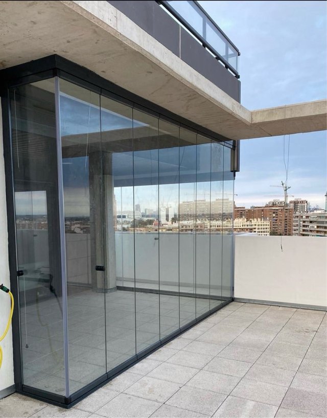 Pérgolas  Cortinas de cristal