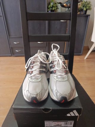 Zapatillas Adidas Talla 41.5 Plata