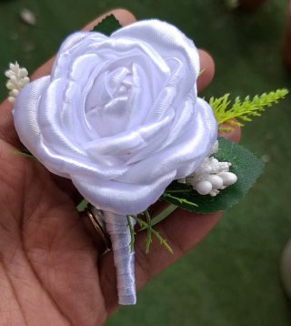 Rosas eternas de satén. UN REGALO ESPECIAL