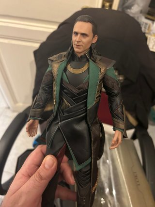 Figura Hot Toys Loki 1/6