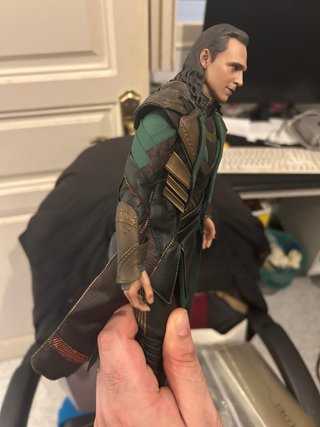Figura Hot Toys Loki 1/6