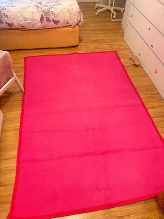 Alfombra Benetton rosa poliéster